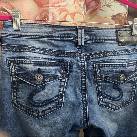 Size 27 x 33 silver “aiko” jeans​​​​​​ - Picture 5 of 7